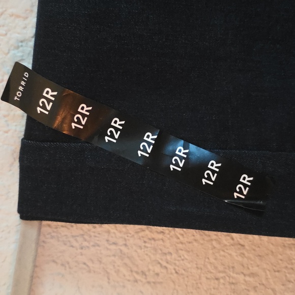 💙 Torrid Bombshell Wide-Leg High-Rise Jean – Dark Wash | 12R | NWT - Picture 5 of 10